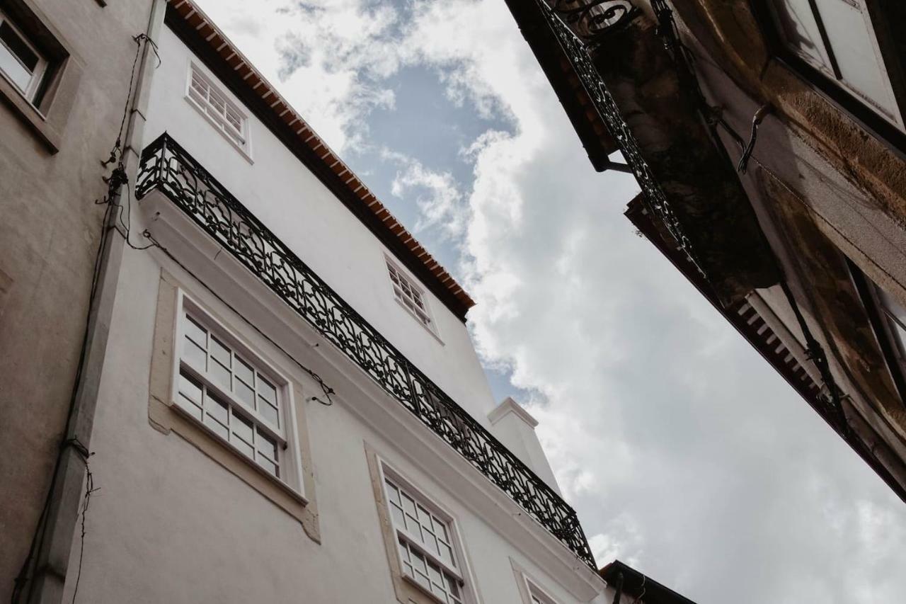 T1 Amplo E Repleto De Luz Junto A Pc Do Comercio - Self Check In Coimbra Exterior foto